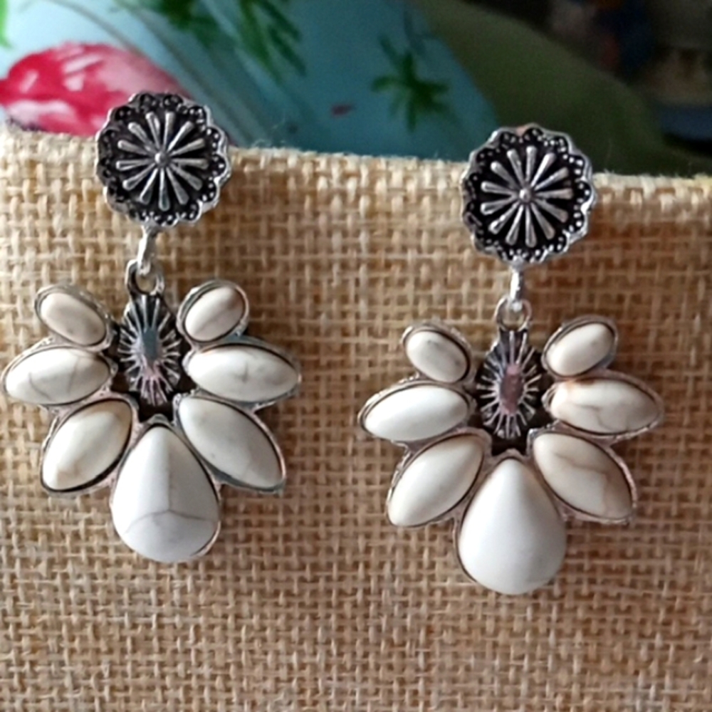 Southwest White Turquoise Earrings
